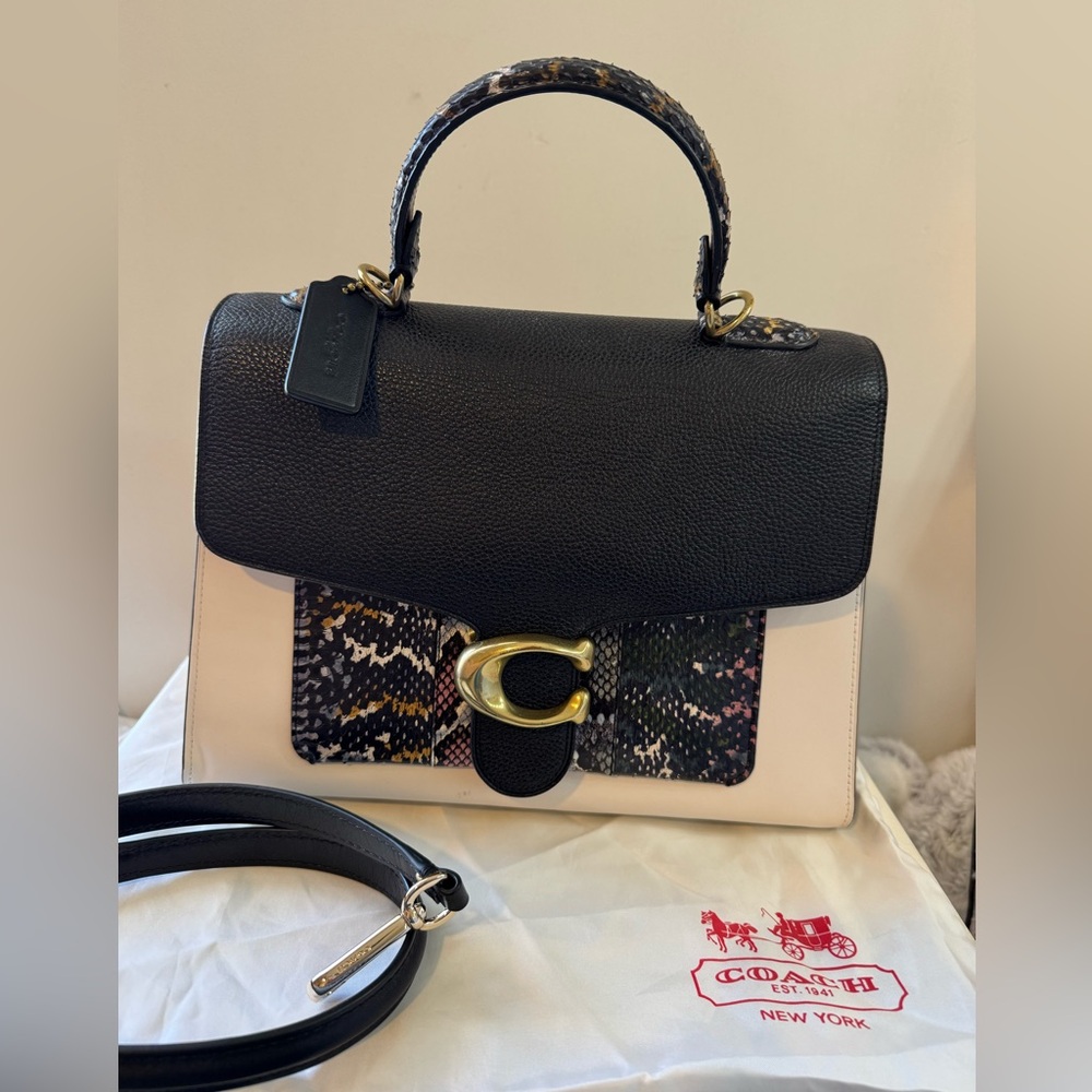 Coach Metallic Pink Card Holder